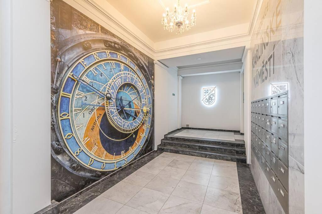 Cozy Quiet New Apartment In Karlin Square Praga Exterior foto